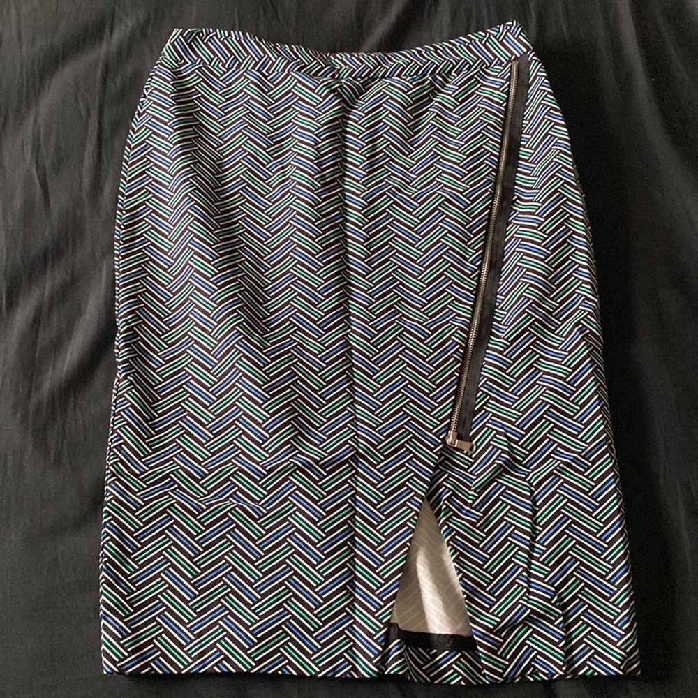 Patterned Pencil Skirt